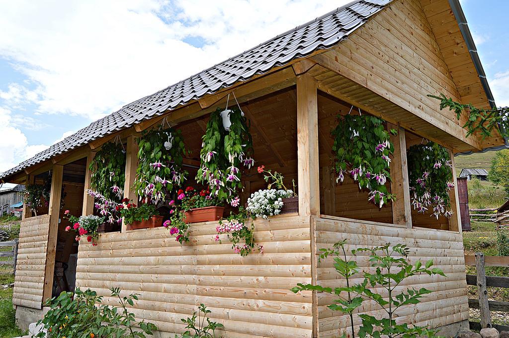 Cabana Ada 2 Vartop Ngoại thất bức ảnh